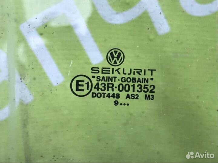 Стекло двери переднее правое Vw Transporter T4 AAB