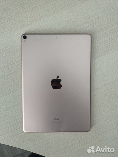 Apple iPad pro 10.5 64gb