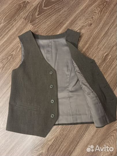 Жилет школьный на мальчика фирма «Николь», серый