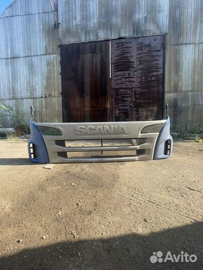 Капот Scania