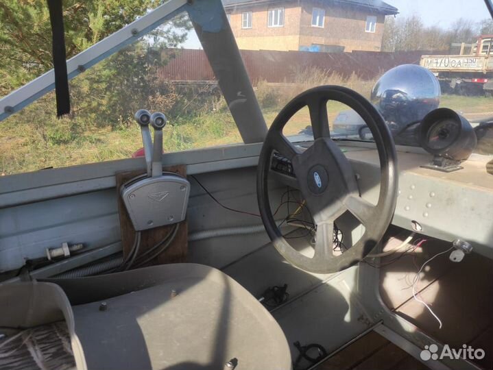 Лодка с двигателем + прицеп