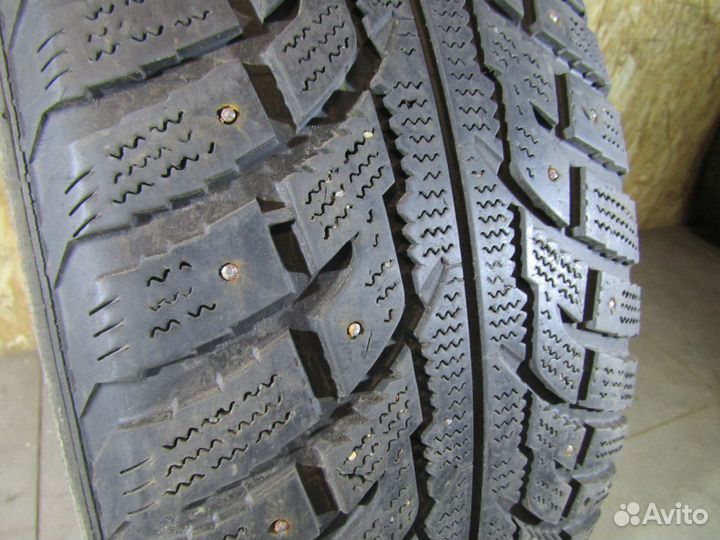 Kumho I'Zen RV Stud KC16 265/65 R17