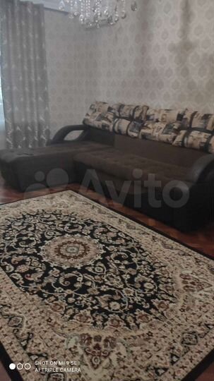 2-к. квартира, 80 м², 2/4 эт.