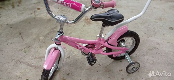 Детский трехколесный велосипед