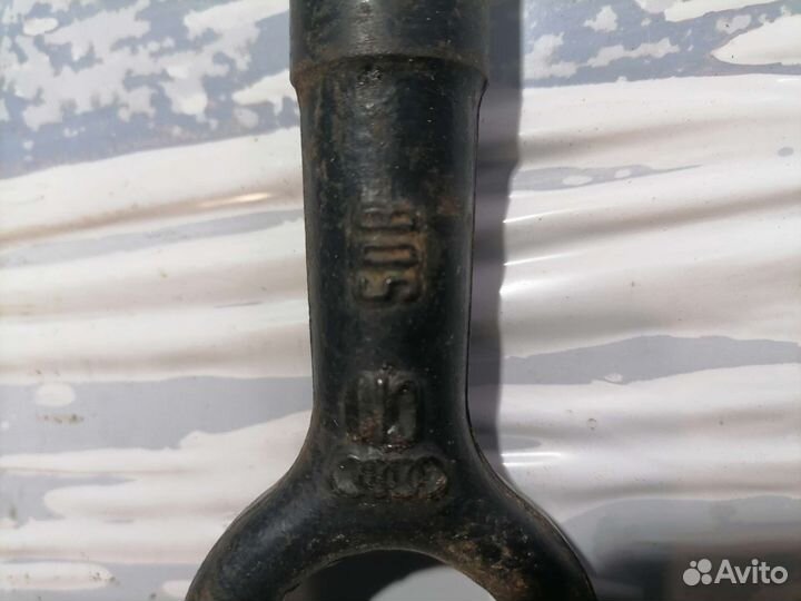 Audi Буксировочный крюк