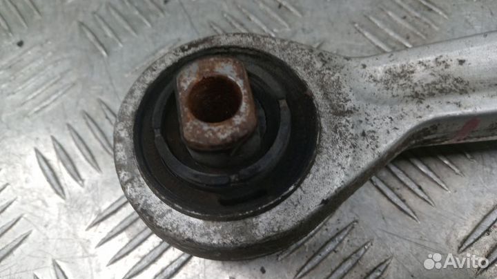 Рычаг Volkswagen Passat Передний Нижний