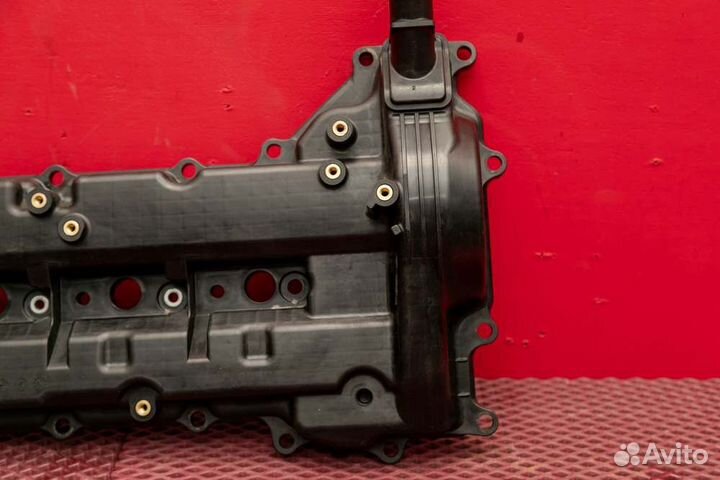 Клапанная крышка правая Toyota Land Cruiser 200