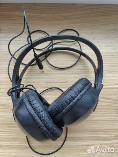 Проводные наушники philips