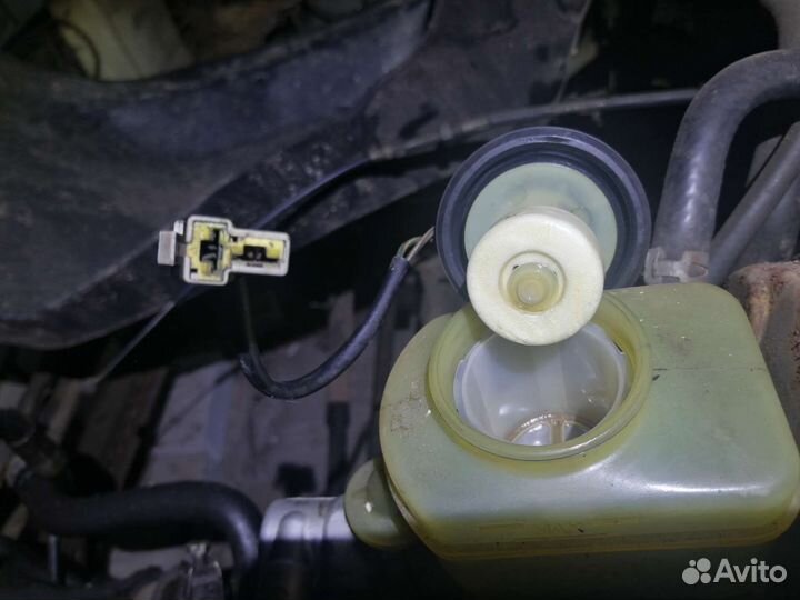 Крышка бачка тормозной жидкости