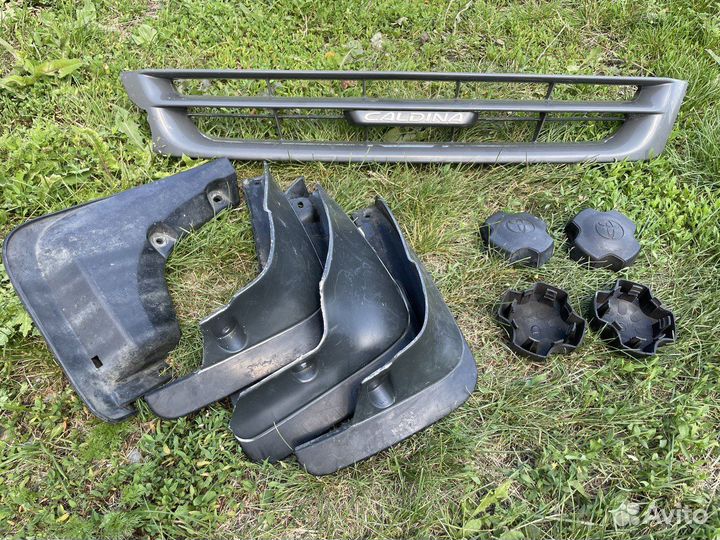 Брызговики на Тoyota Сaldina