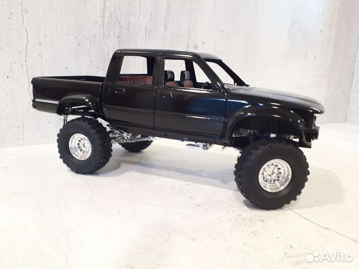 Масштабная модель автомобиля Hilux Lift