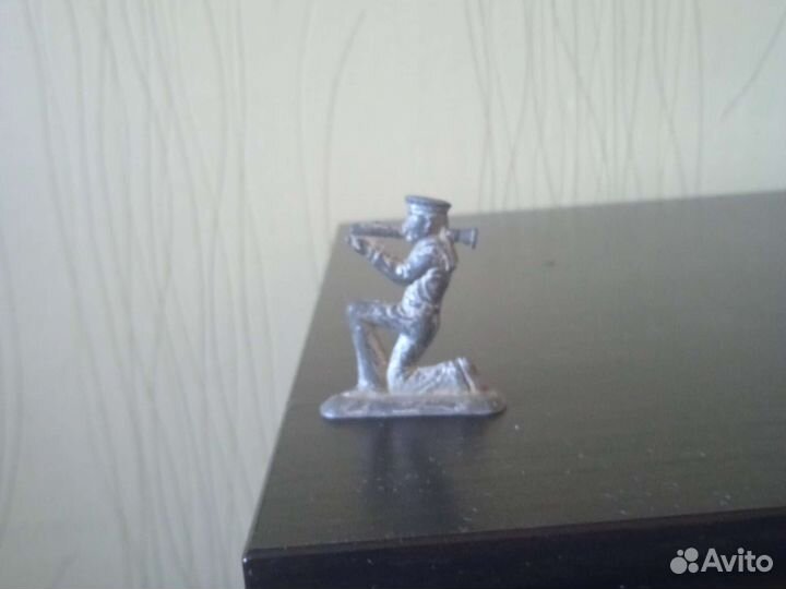 Модель солдатика(металлический, игрушка) из СССР