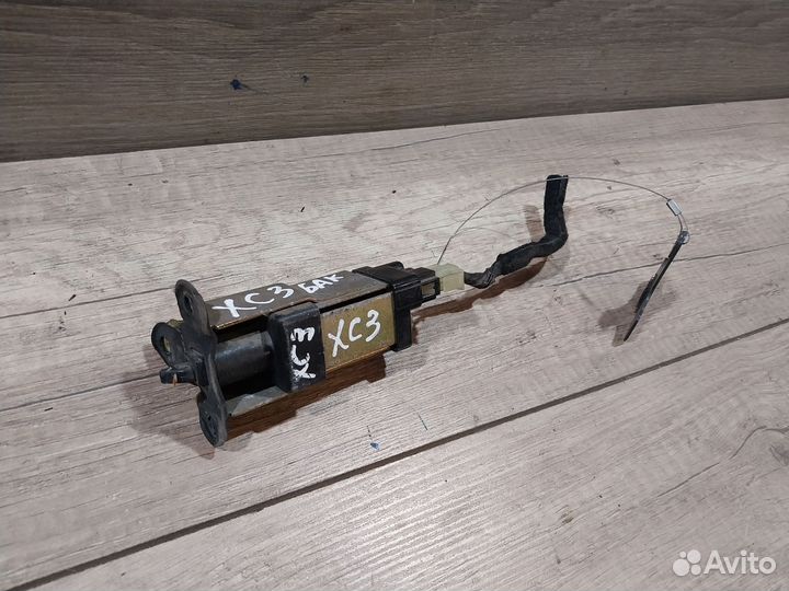 Замок лючка бензобака Hyundai Sonata 4 EF тагаз