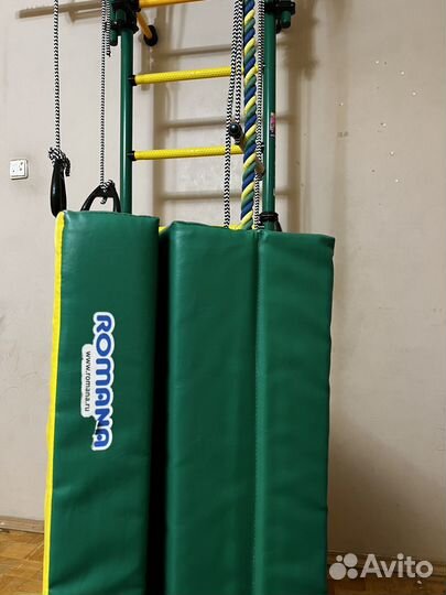 Шведская стенка. Спортивный комплекс. Турник