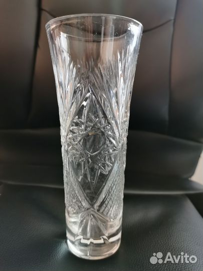 Хрустальная ваза