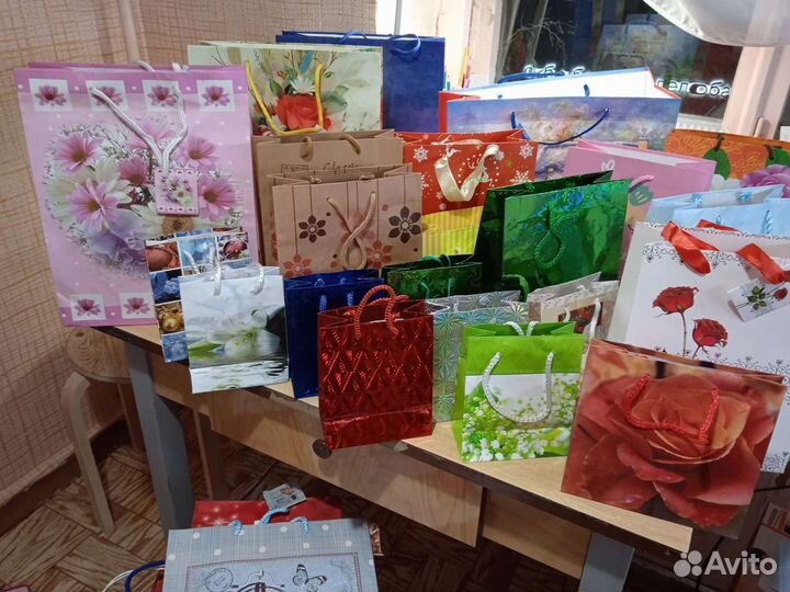 Пакеты подарочные