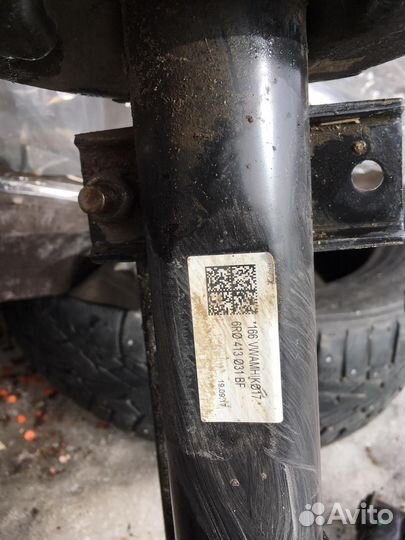 Амортизатор передний Skoda Rapid