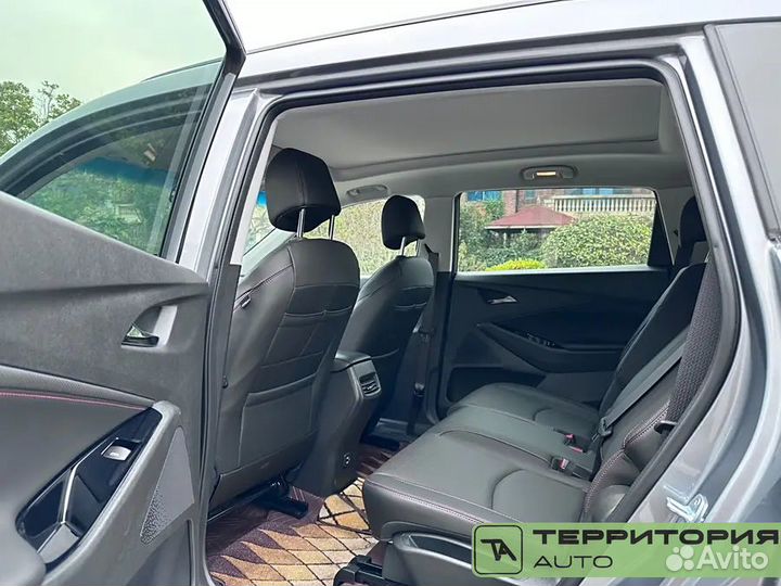 Chevrolet Orlando 1.4 AT, 2022, 8 000 км