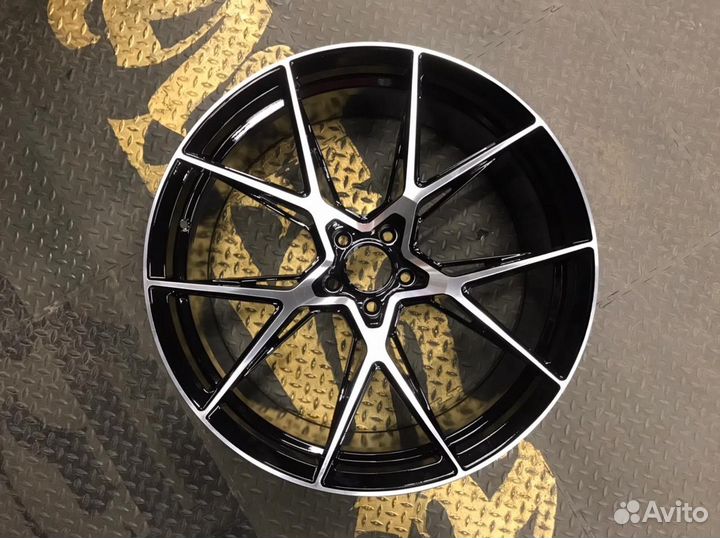 Эксклюзивные диски R22 на Genesis. infinity, lexus