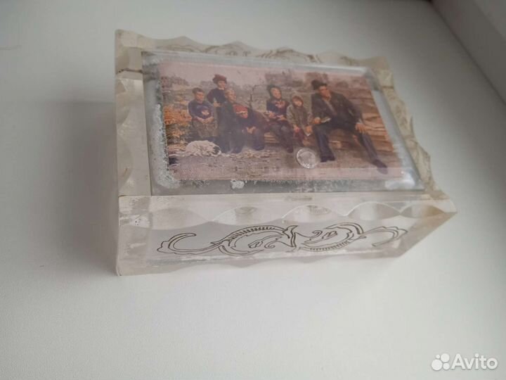 Шкатулка оргстекло старинная