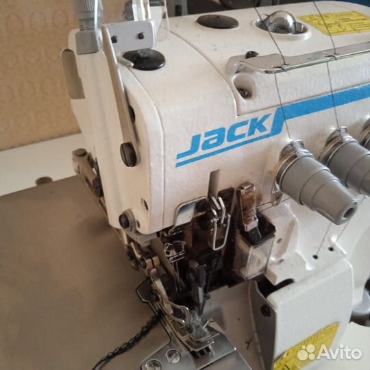 Промышленная швейная машинка jack