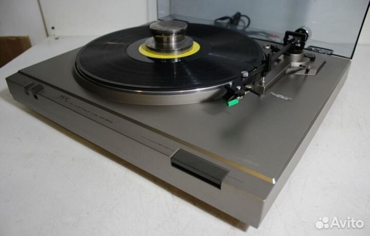 Akai ap-b110 Проигрыватель виниловых пластинок
