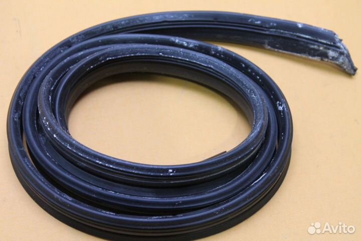 Уплотнитель двери Beko 1749190200 бу. 6031