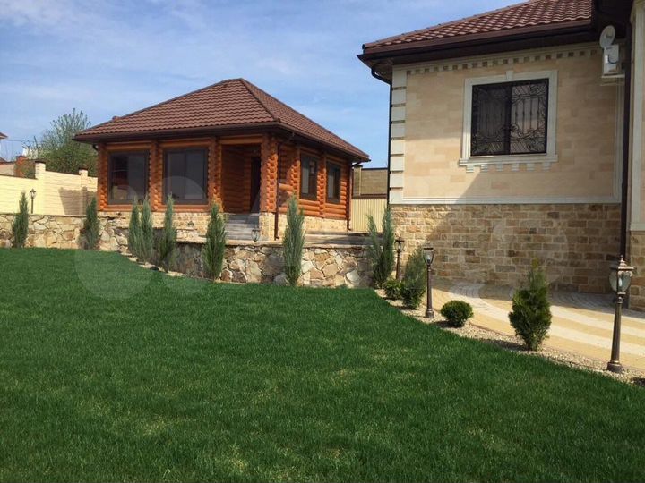 Дом 206 м² на участке 14 сот.