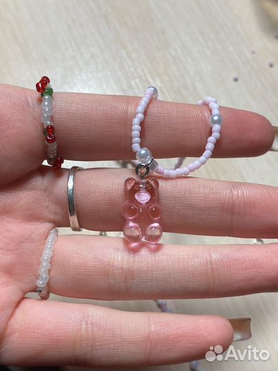 Украшение из бисера