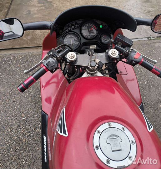 Продам спортивный мотоцикл