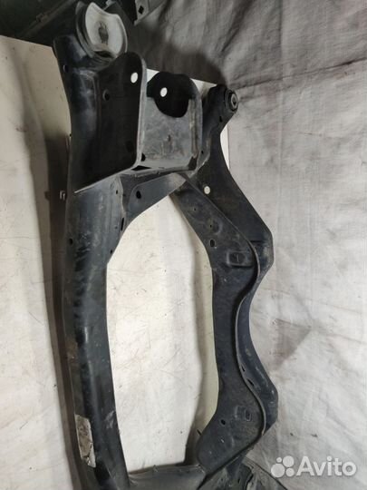 Подрамник задний Volkswagen Teramont Atlas