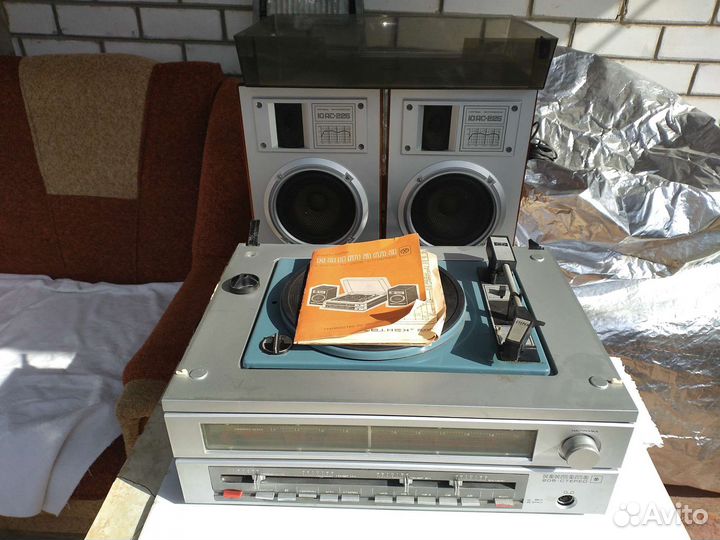 Проигрыватель винила СССР