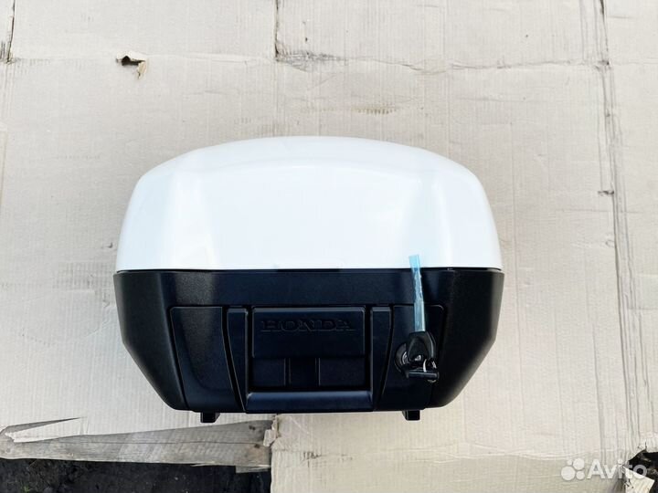 Центральный кофр 31л Honda VFR1200 VFR800 белый