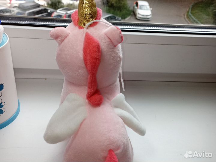 Плюшевый единорог