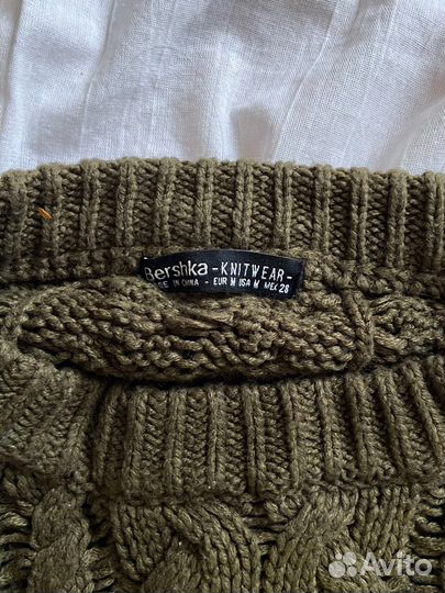 Свитер bershka 42-44 размер