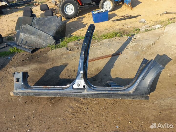 Порог левый Opel Astra H Опель Астра Универсал