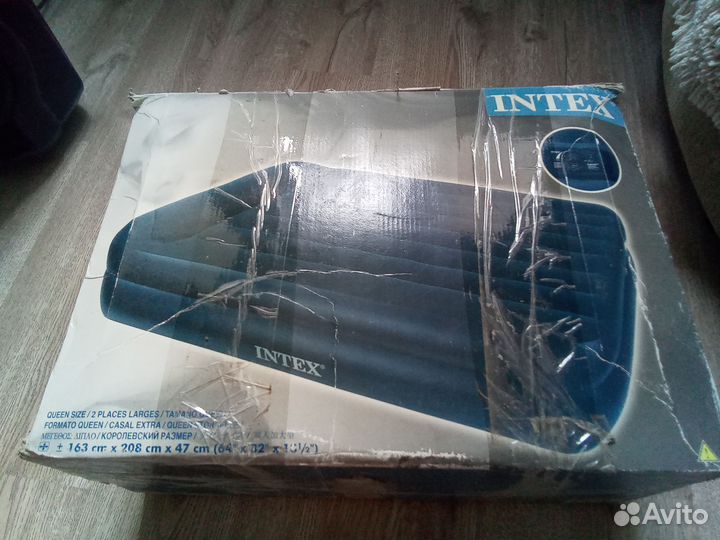 Надувной матрас двухспальный с насосом б/у