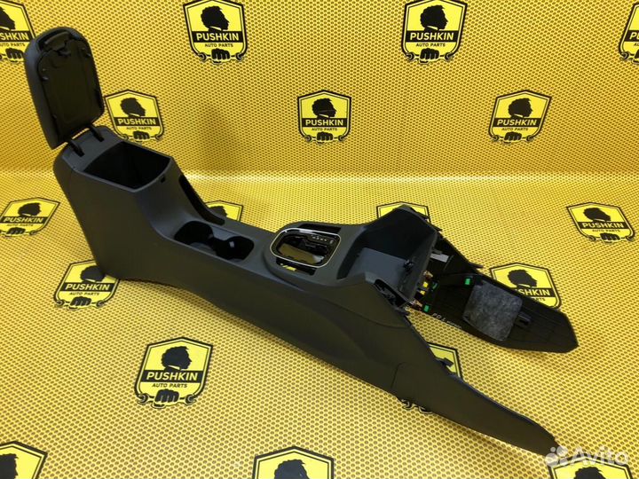 Консоль центральная салона Hyundai I30 PD G4LG