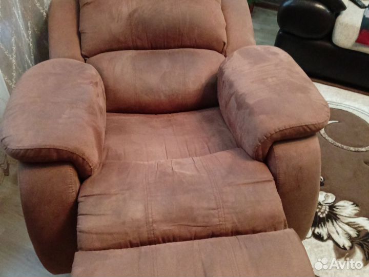 Кресло реклайнер бу