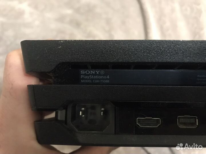 Sony playstation 4 pro 1TB