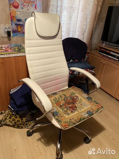 Компьютерный стул