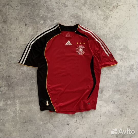 Футболка Adidas Deutscher (nike shox vintage puma)