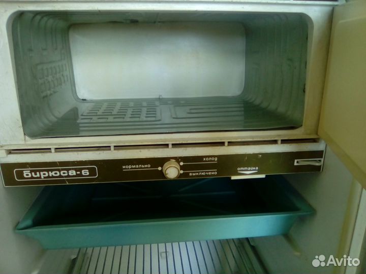 Холодильник бирюса