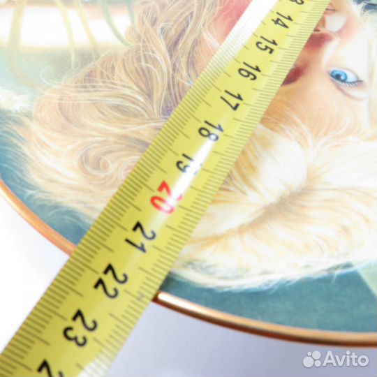 Тарелка Особые моменты: Апрель Фарфор 1982 США