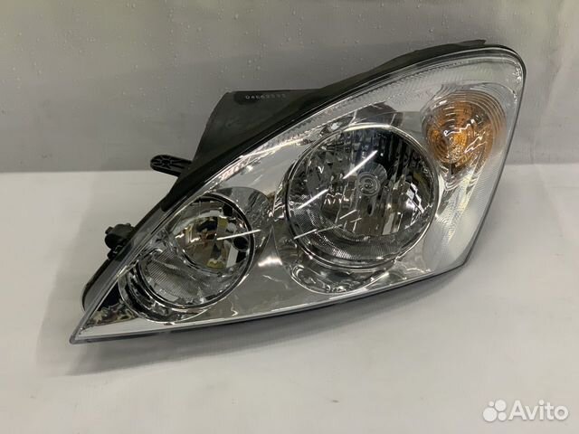 Фара левая Kia Ceed 2007-2012 (921011h000)