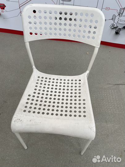 Стулья белые IKEA