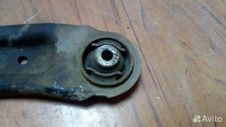 Opel combo corsa c рычаг передний левый