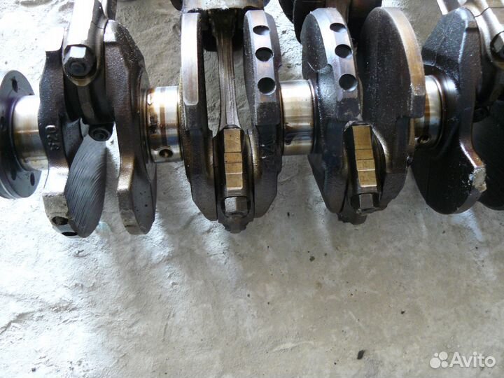 Коленчатый вал 1,6 NFU Peugeot 307 Пежо 307