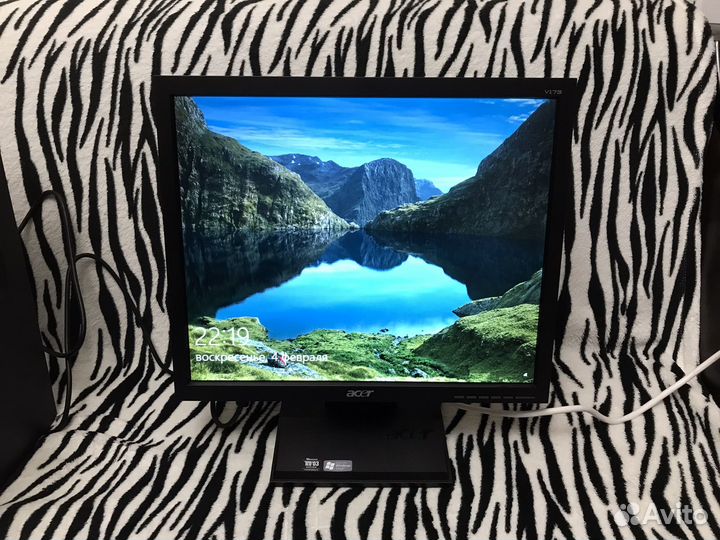 Монитор Aser LCD Acer V173 A