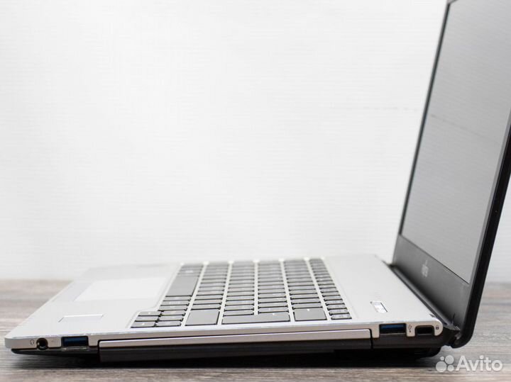 Fujitsu Lifebook S936